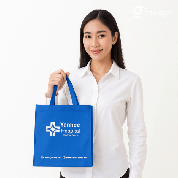 รับผลิตถุงผ้าสปันบอนด์ Giftnology